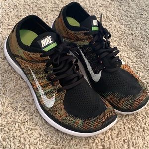 Men’s Nike Flyknit Free Run 4.0 Sz 10.5 blk/gr/org